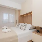 Apartman With Parking Space - 24631